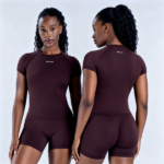 DFYNE Short Sleeve Top and Shorts/Leggings Set- Seamless shaping design, hip-lifting design, suitable for yoga, fitness, cycling, hiking, running, sports, outdoor leisure and other occasions - Image 6
